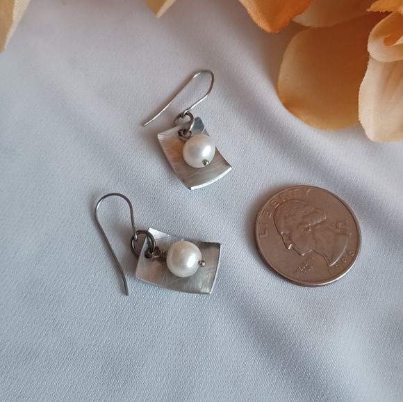 Geometric Earrings with Dangling Pearl - Picture 12 of 14